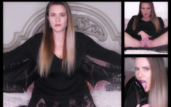 Nikki Nevada: MILF vampire seksi Nikki Halloween 2022 menghisap dildo dan berkongkek dengan...