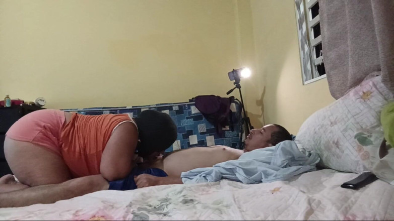 Stepmom_with_big_tits: Delizioso grosso cazzo il mio patrigno, che è molto eccitato.