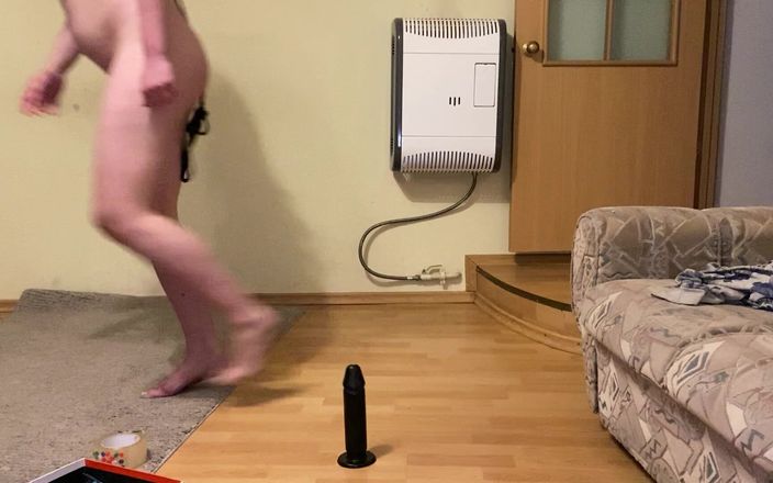 Elena917: Бондаж для цицьок, великі пальці, лупцювання, прищіпки