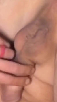 Brinco com meu dildo e gozo na boca