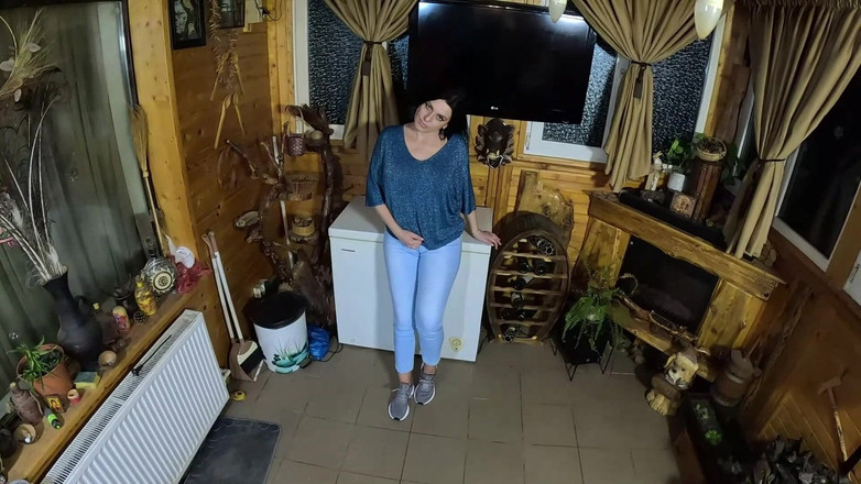 MilfyCalla: Cameltoe milf twerks trong quần jean - thổi kèn &amp; xuất tinh...