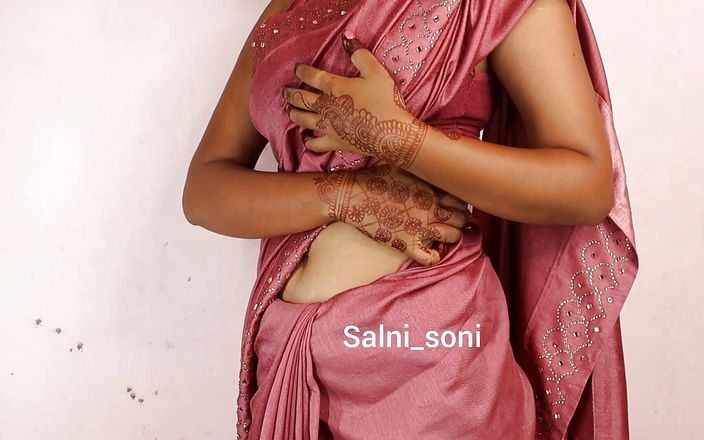 Saloni: Desi ragazza si è divertita con la sua amica