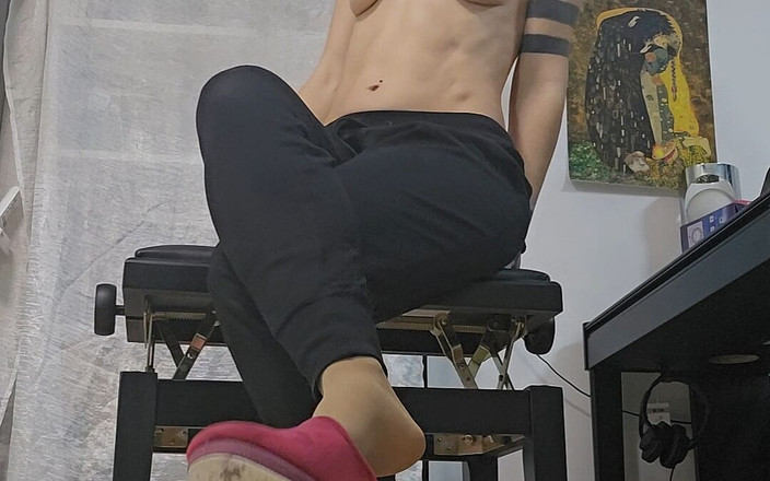 dafnedenoch: Zapatillas Dangling