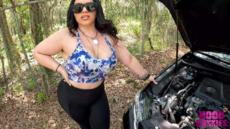 Hood Hunnies: Mandi May mempunyai masalah kereta kecil