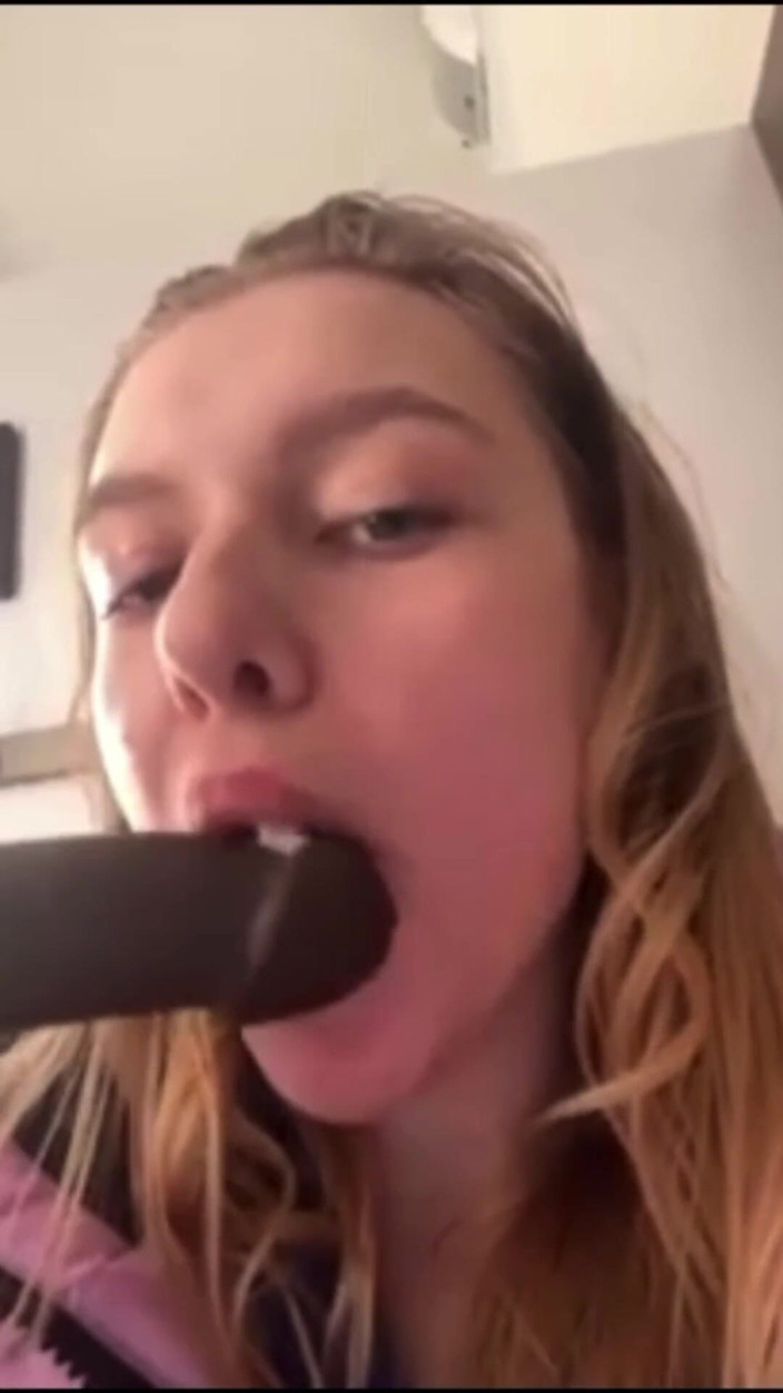 JuiceLussie: Masturbate in Taxi and Mall