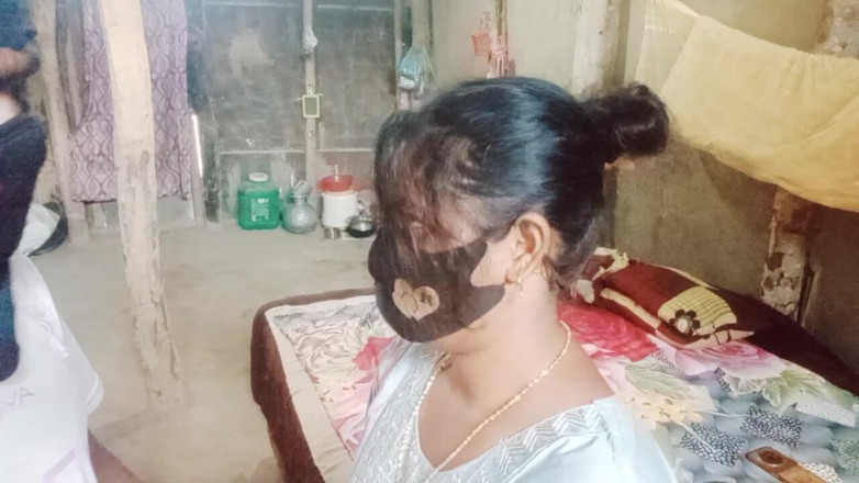 Shunderali: Mahasiswi India dicium di lapangan