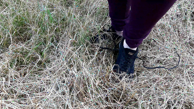 Bouncy Tits Action: 맨손 야외