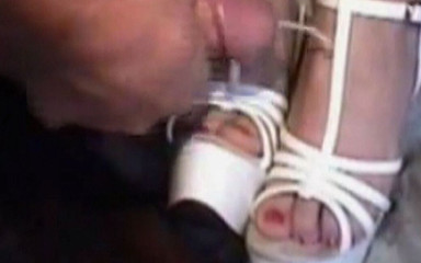 Lydia Privat: Masturbación en zapatos