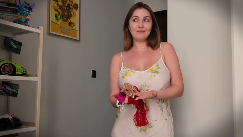 Alina Rai: Stepmom Gets Ready for Her Anniversary &amp; Asks Stepson to Choose...