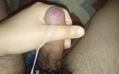 Odlavire: V plném roce 2024 je můj čůrák stále plný spermatu. Chceš mrdku...