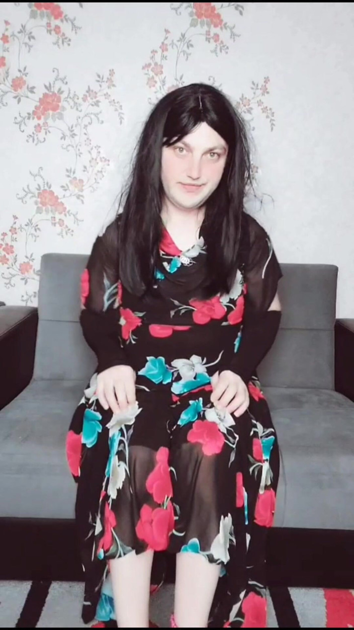 Kitty_Cross: Flowered Pinky and Black Hair Cute Young