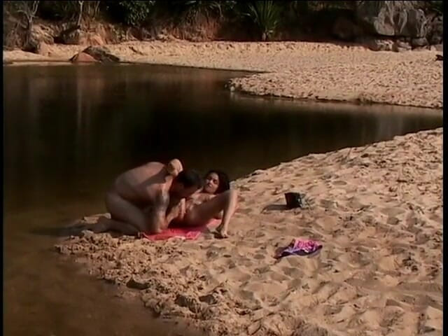 Latina Bang: Latina hottie takes cock in the ass on the beach