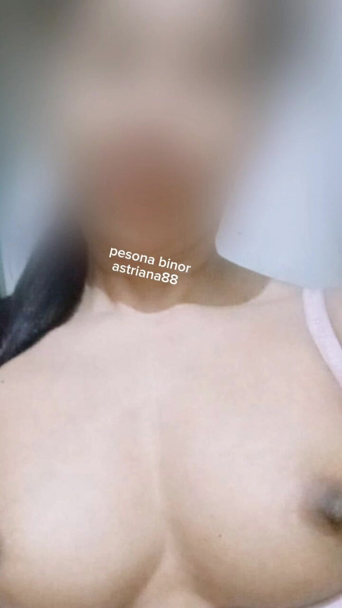 Astriana88: J.j. Герліна демонструє свій великий