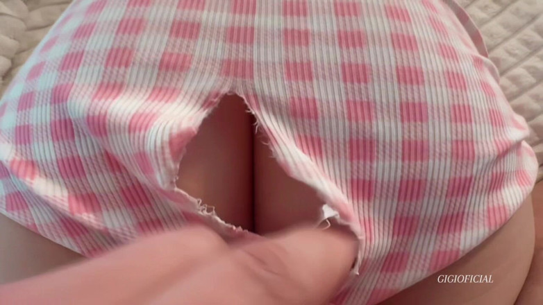 Gigi oficial: Tight Pussy Virgin Girl Asked to Start Unlocking Her From...