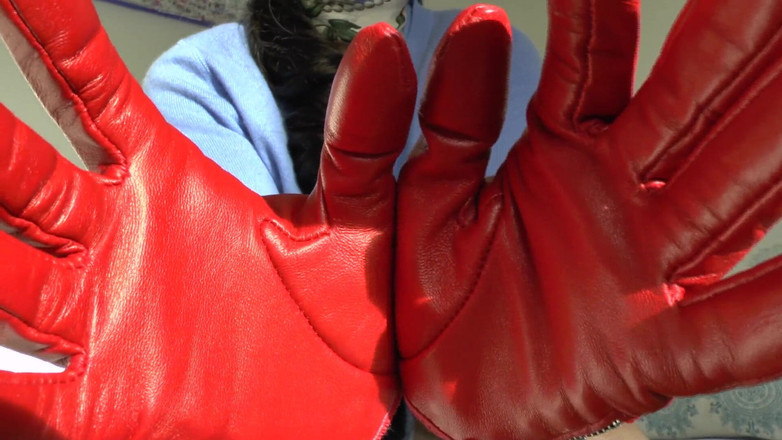 Lady Victoria Valente: Hari ini adalah hari cumshot Anda! Mengendus Sarung Tangan Kulit...