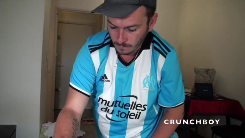 Jess Royan XXX: Submissed till sneakers av scally boy barbacker