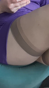 A Meia-irmã Secretamente Faz Sexo Com Seu Meio-irmão.