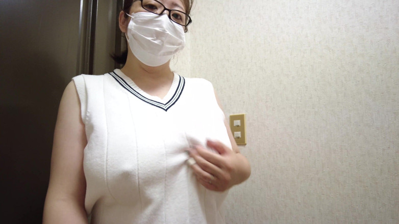 aika: A Married Woman Masturbating in Front of the Door
