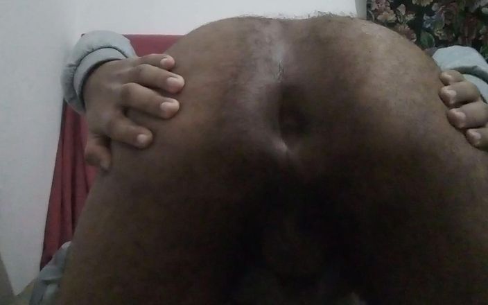 Sexy bottom: Lubangku butuh kontolmu