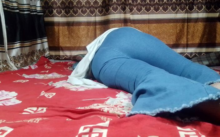 Nura443: J’ai baisé ma nouvelle bhabhi en position de cow-girl pour...