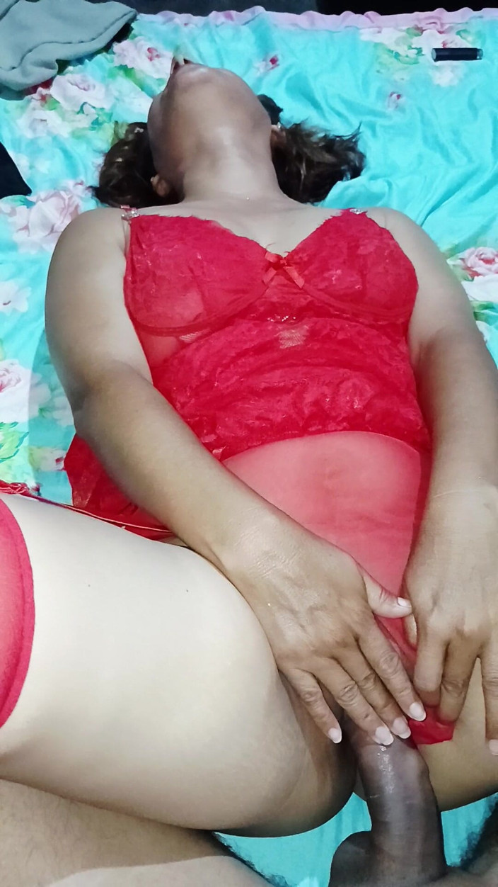 VioletOffer97: 息子の親友とセックスする