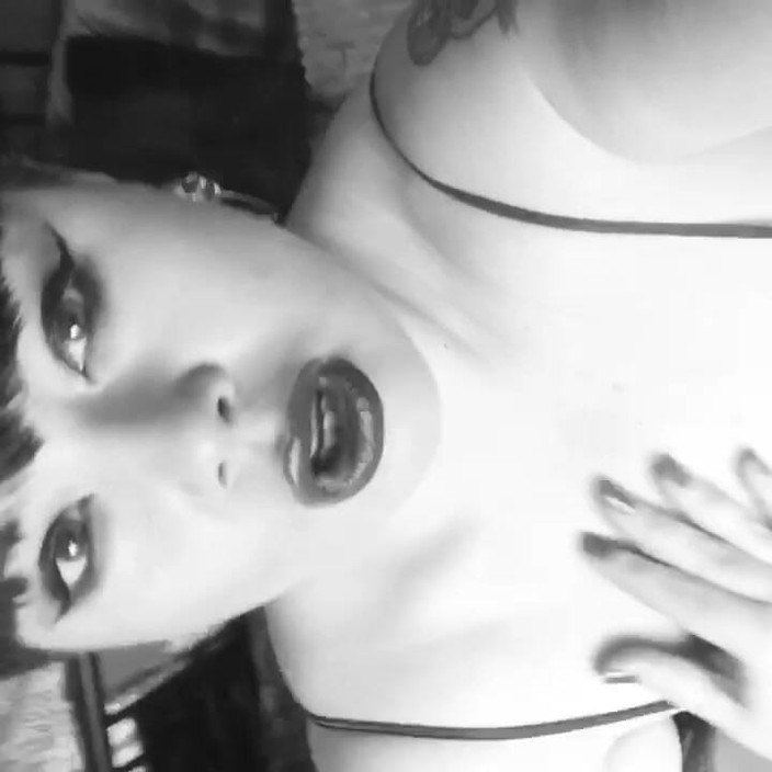 Roxanne Miller: Blasting Rammstein