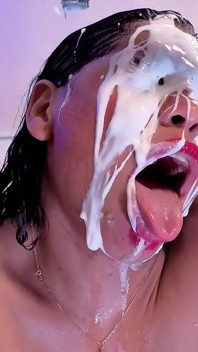 Tragandome Tru Verga Mi Boca Se Moja Y Explota Semen En Mi Cara