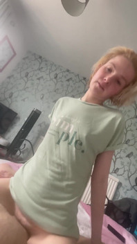 Freundin reitet meinen schwanz