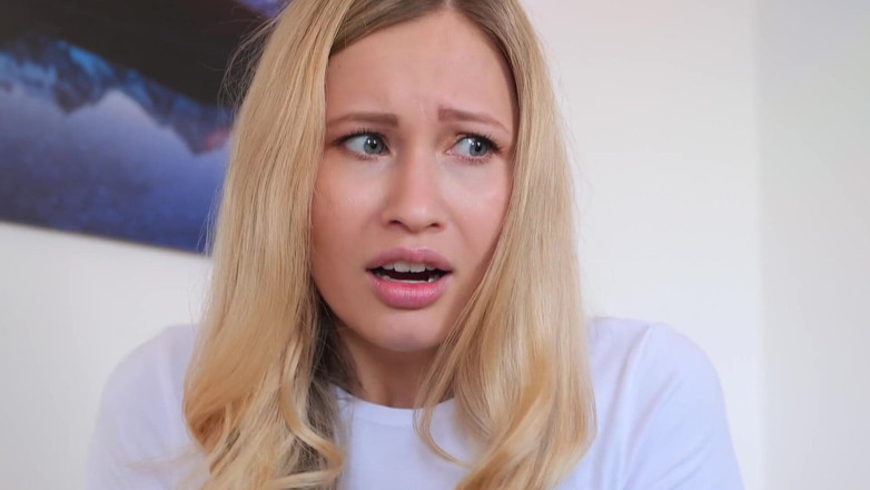 Stella Cardo: Sana flört ediyor, ona göstermek için