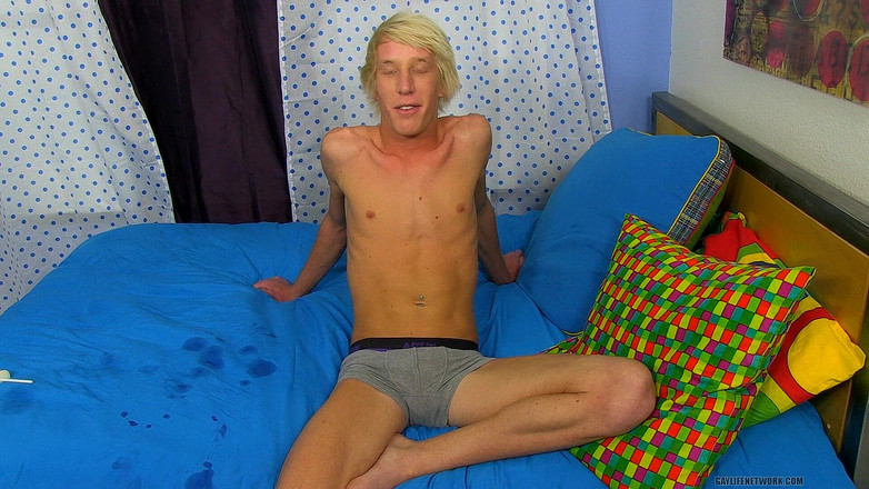 Lollipop Twinks: Сахар в рот, пенис в твоей