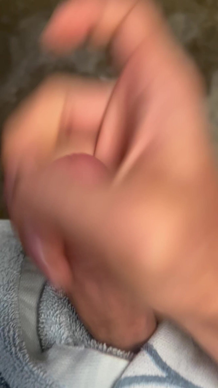 Quan Vietnam 18: 18 year old boy tries cock sucking and bathing