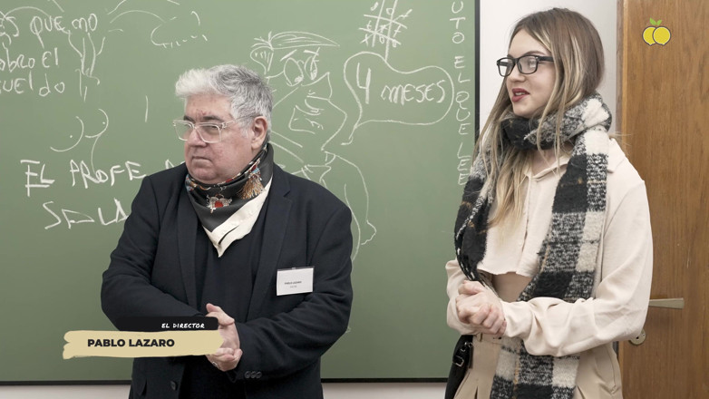 Limon producciones: Instituto Limón Kapitel 1 Matematikläraren Lär TVå Klasskamrater Att Dela På...
