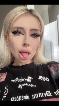 I Feel That All Doors Are Open