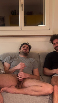 Straight Friend Got First Time Jerked of by Gay Friend