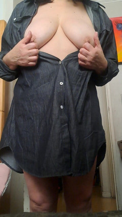 Mommy big hairy pussy: Con trai riêng của tôi bị khi nhìn thấy con...