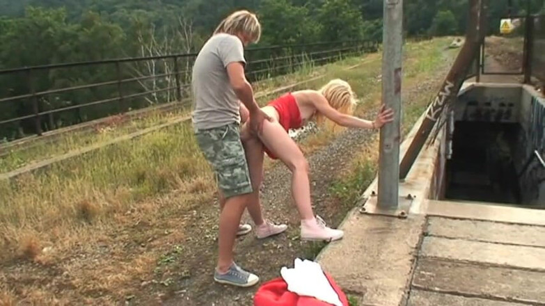 Out Sexxx: Dangerous outdoor sex for a horny young couple