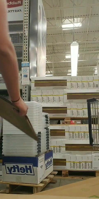 Annabelle Rogers: Mostrando minha buceta molhada