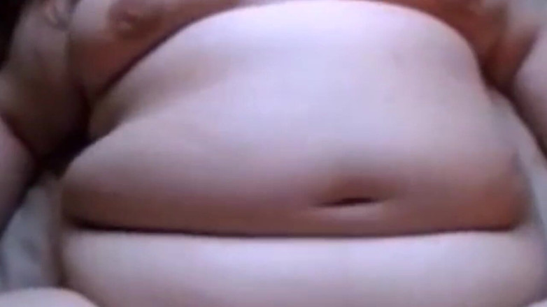 Fat House Wife: Slut wife spreads legs wide &amp; take it deep &amp; gets massive...