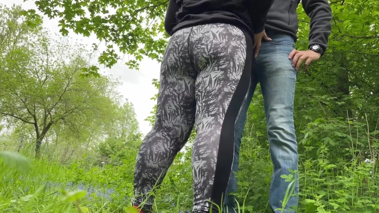OurFetishLife: Felt My Mother in Law's Camel Toe in Leggings While...