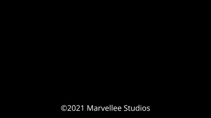 Marvellee Studios: Carolina plajında sakso çekiyor