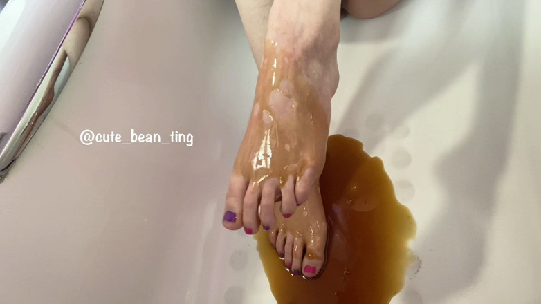 Alice Bean: Сироп на моих ступнях