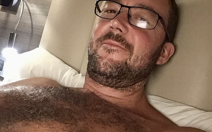 Mozzbear: Táta a já.