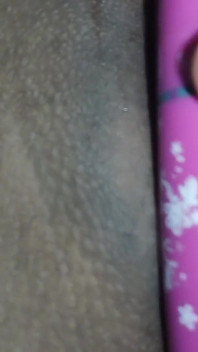 Bangladesi Vabi mostra il Fingring nella figa e scopata sextoy