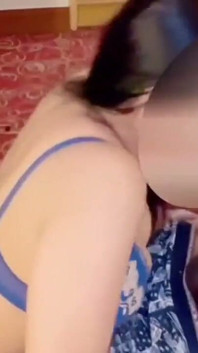 Isteri saya mengongkek pelanggan lamanya