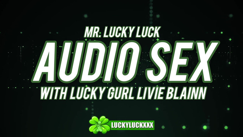 Livie Blainn: Escucha Los Sonidos De Una Polla Abajo