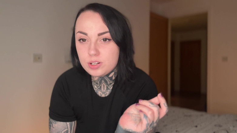 Miss Valentina: Neetická finanční dominance