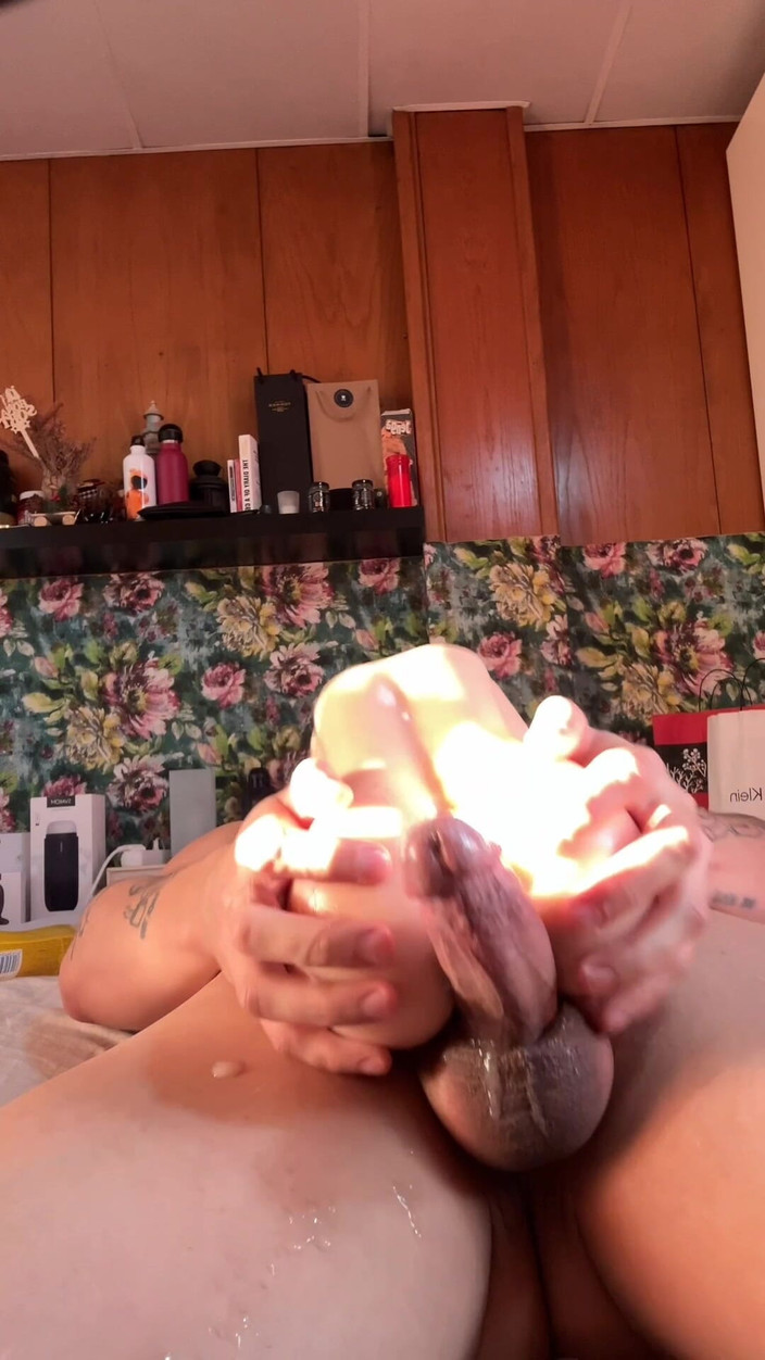 Johnny Hakson: Noël, Une Énorme Bite Baise Un Gros Cul Et Jouit