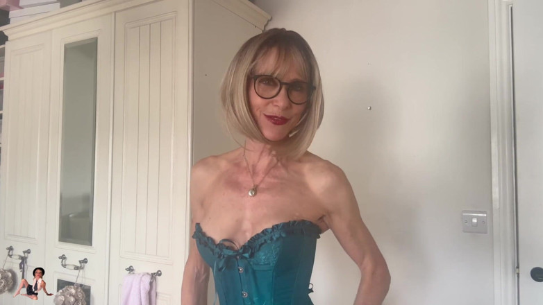 Deeliteful Jacy: La Nonna Longing