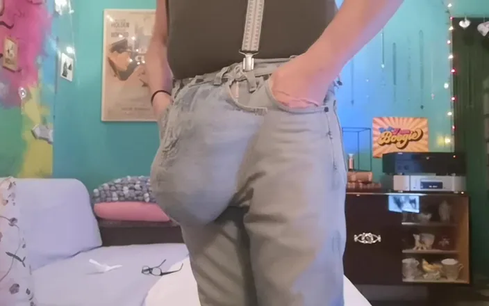 Monster_Meat_: Bulging dreams inside jeans