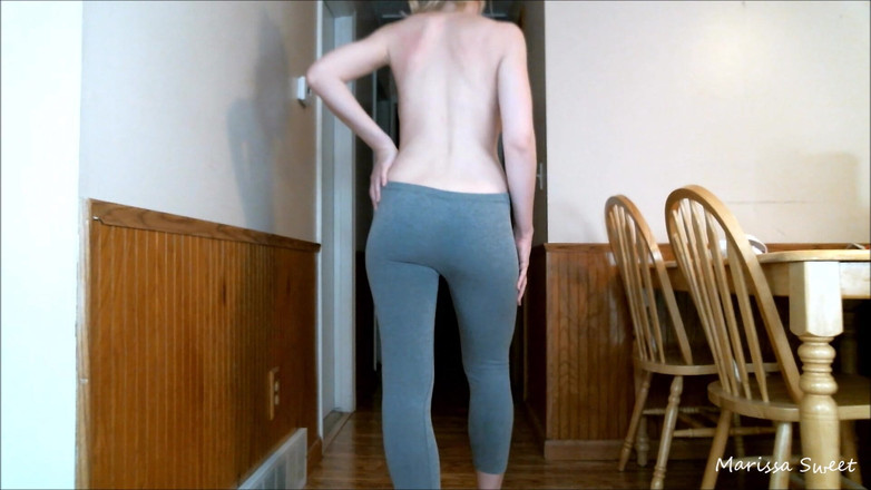 Marissa Sweet: Catwalk in Grey Yoga Pants